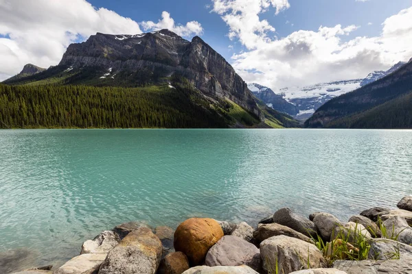 Luisa Jezero Národním Parku Banff Kanadě — Stock fotografie