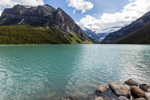 Luisa Jezero Národním Parku Banff Kanadě — Stock fotografie