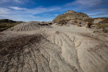 Badland ve Red Deer Nehri Kanyon Alberta Kanada