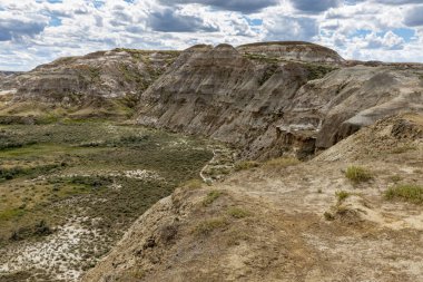 Kanada'da Alberta Çayırı'nda Badlands