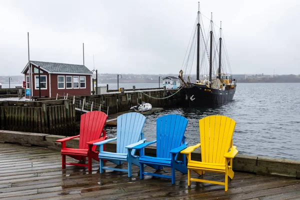 Cadeiras Porto Halifax — Fotografia de Stock