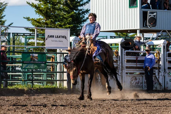 Cowboys Bucking Horse Pincher Creek Ranche Rodeo Canada June 2019 — Stock Photo, Image