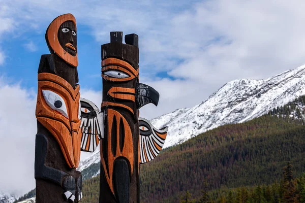 Kanada Nın Ilk Uluslarının Totem Kutbu — Stok fotoğraf