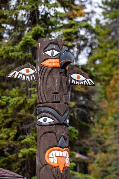 Totem Pole Kanadensiska Första Nationerna — Stockfoto