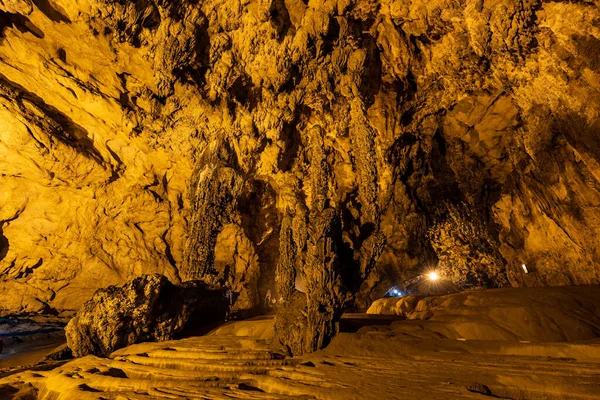 Cueva Nguom Ngao Cao Bang Vietnam —  Fotos de Stock