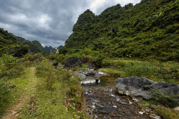 Krajobraz Ban Gioc Północy Wietnamu — Zdjęcie stockowe