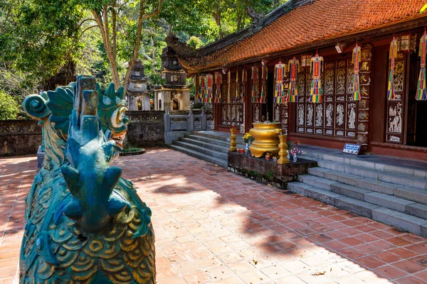 Пагода Духов Ханое Вьетнаме — стоковое фото