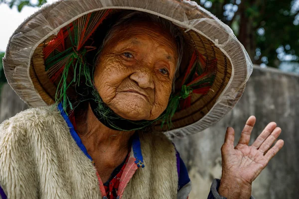 Retrato Una Anciana Vietnam — Foto de Stock