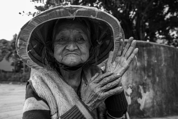 Portrait Une Vieille Femme Vietnam — Photo
