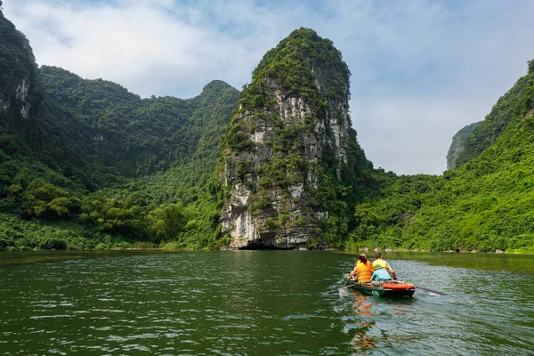 Paisagem Ninh Binh Com Cavernas Tam Coc Trang — Fotografia de Stock