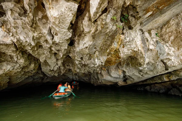 Paisaje Ninh Binh Con Las Cuevas Tam Coc Trang —  Fotos de Stock