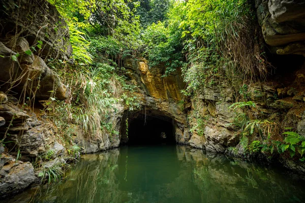 Paisaje Ninh Binh Con Las Cuevas Tam Coc Trang —  Fotos de Stock