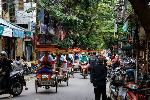 Transporte Turistas Rickshaw Ciudad Hanoi Vietnam Octubre 2019 — Foto de Stock