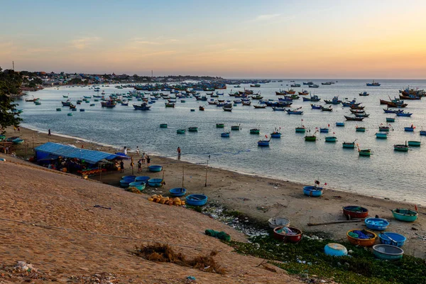 Strand Und Fischerboote Der Bucht Von Mui Vietnam — Stockfoto