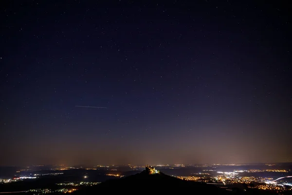 Die Burg Hohenzollern Deutschland Bei Nacht Mit Den Sternen — Stockfoto