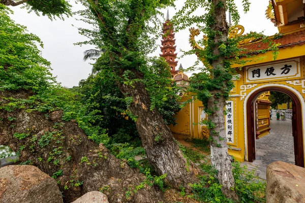 Pagoda Tran Quoc Hanoi Vietnam — Foto de Stock