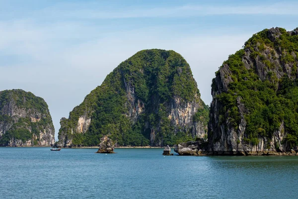 Île Dans Baie Long Vietnam — Photo