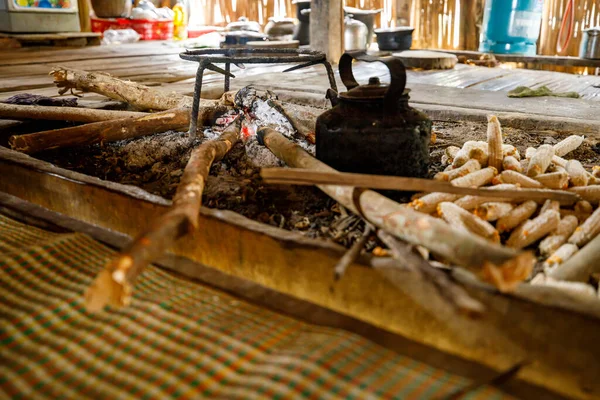 Das Feuer Eines Traditionellen Bauernhauses Vietnam — Stockfoto