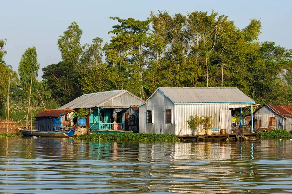 越南湄公河三角洲养鱼场 — 图库照片