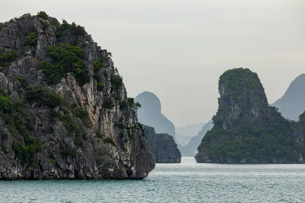 Νήσοι Του Long Bay Του Βιετνάμ — Φωτογραφία Αρχείου