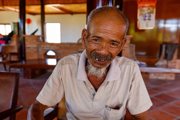 Vietnam Dan Yaşlı Budist Keşiş — Stok fotoğraf