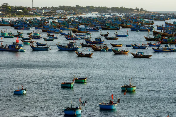 Fiskarstövlar Mui Bukten Vietnam — Stockfoto