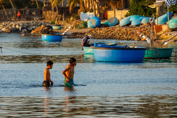 Fischer Sonnenuntergang Über Dem Meer Von Mui Vietnam Dezember 2019 — Stockfoto