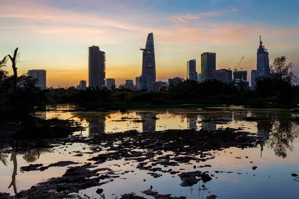 Pôr Sol Sobre Cidade Chi Minh City Vietnã — Fotografia de Stock