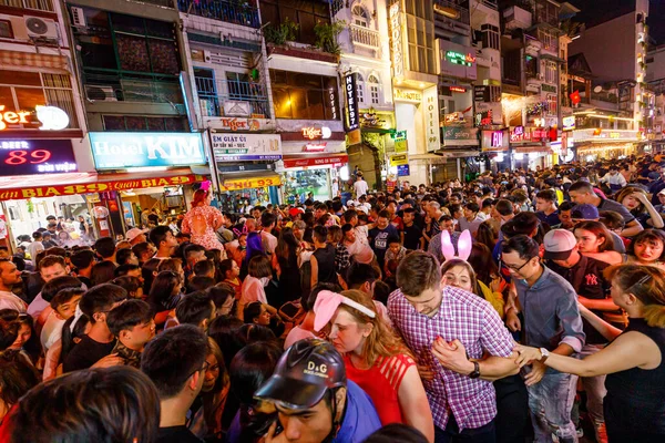 Rue Backpacker Chi Minh Ville Avec Des Foules Gens Soir — Photo