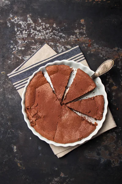 Ricotta peyniri ve koyu çikolata, en iyi manzaralı ev yapımı İtalyan çikolatalı kek