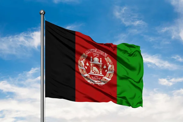 Bandera Afganistán Ondeando Viento Contra Cielo Azul Nublado Blanco — Foto de Stock
