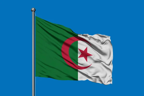 Flagga Algeriet Vajade Vinden Mot Djupa Blå Himmel — Stockfoto