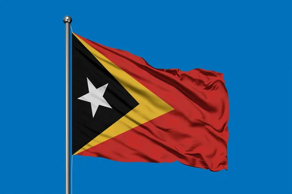 Flagga Östtimor Wavin Vinden Mot Djupa Blå Himmel — Stockfoto