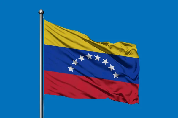 委内瑞拉的旗帜在风中向深蓝色的天空飘扬 委内瑞拉国旗 — 图库照片