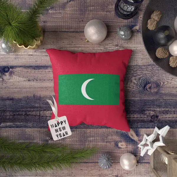 Etiqueta Feliz Año Nuevo Con Bandera Maldivas Almohada Concepto Decoración — Foto de Stock
