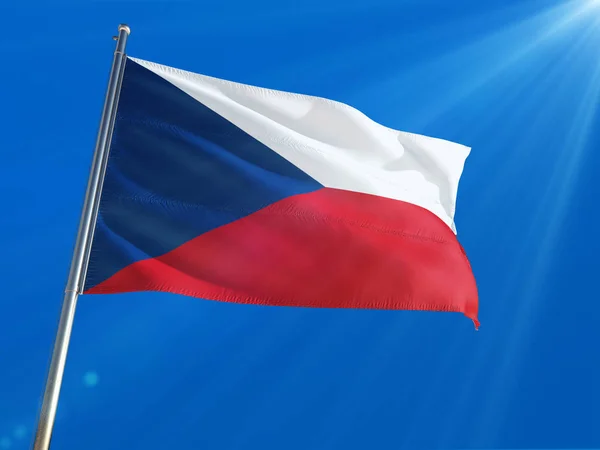 Чеська Республіка Національний Прапор Махав Полюс Фоні Глибокого Синього Неба — стокове фото