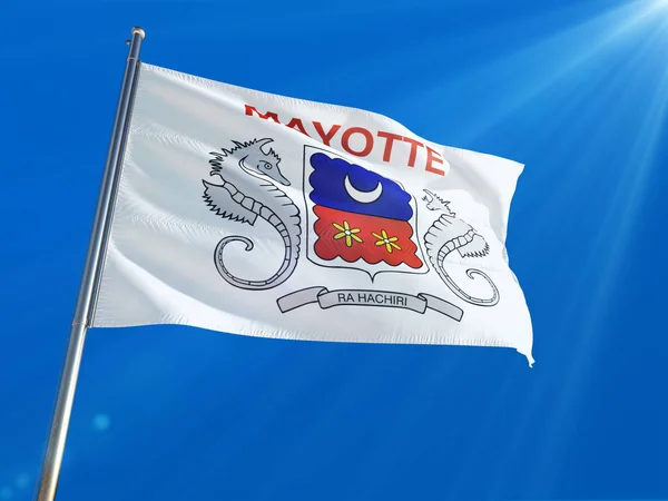 Mayotte Nationella Flagga Vajande Stolpe Mot Djupa Blå Himmel Bakgrund — Stockfoto