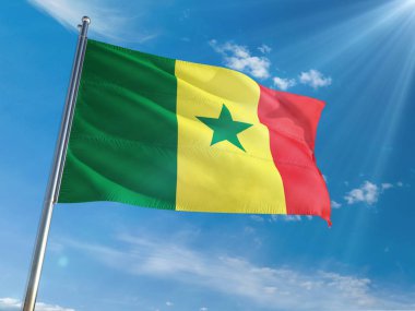 Senegal bayrak Ulusal sallayarak güneşli mavi gökyüzü arka plan karşı kutup. Yüksek çözünürlüklü
