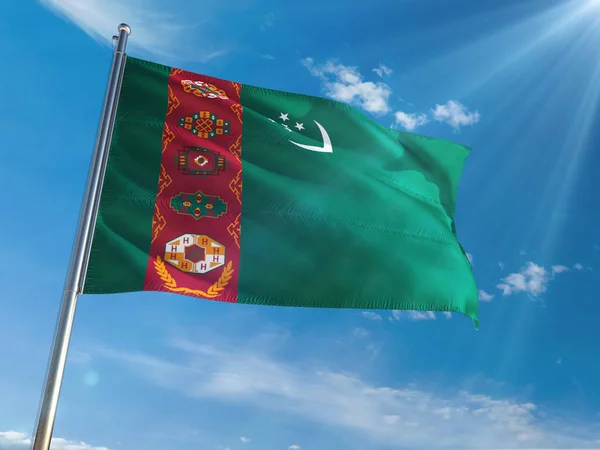Turkmenistán Národní Vlajka Mávání Pól Sunny Modrá Obloha Pozadí Vysokým — Stock fotografie