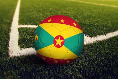 Grenada Top köşe kick pozisyona, soccer alan arka plan. Ulusal futbol Tema yeşil çimenlerin üzerinde.