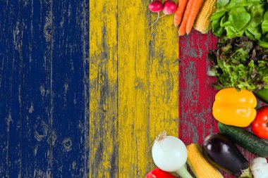 Chad taze sebze masada. Ahşap bayrak arka plan üzerinde pişirme kavramı.