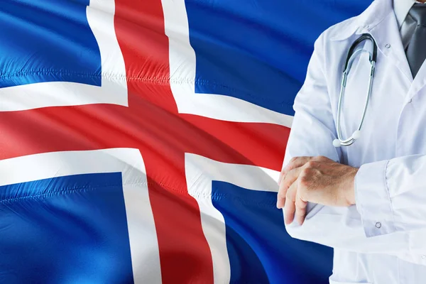 Doctor Parado Con Estetoscopio Fondo Bandera Islandia Concepto Del Sistema — Foto de Stock