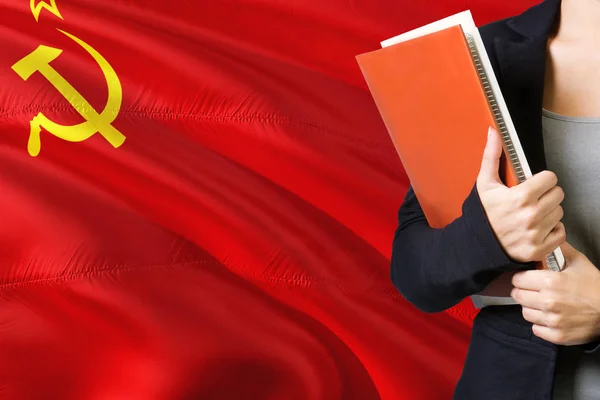 Concept Van Russische Taal Leren Jonge Vrouw Met Vlag Van — Stockfoto