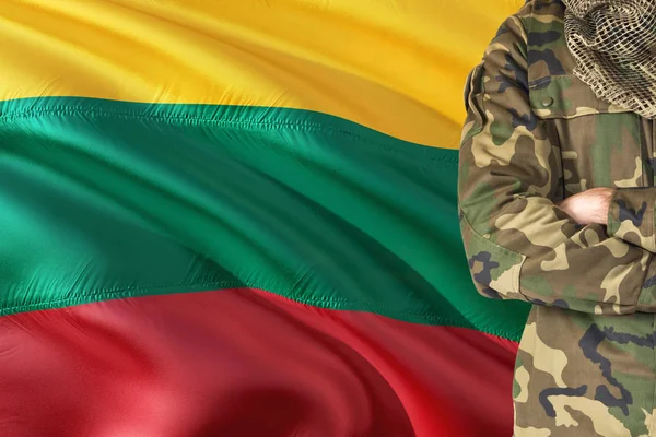 Crossed Arms Lithuanian Soldier National Waving Flag Background Lithuania Military — Stock Photo, Image