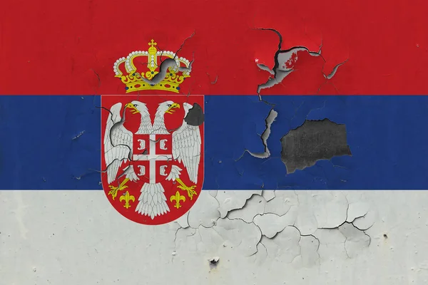 Nahaufnahme Grunziger Beschädigter Und Verwitterter Serbienfahne Der Wand Die Farbe — Stockfoto