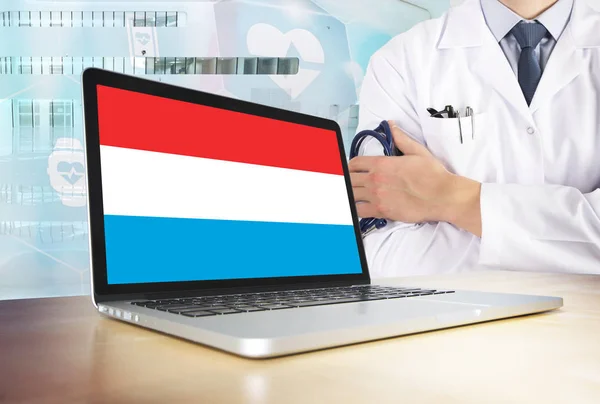 Luxemburgo Sistema Sanitario Tema Tecnología Bandera Luxemburguesa Pantalla Del Ordenador — Foto de Stock