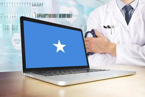 Somalia Sistema Salud Tema Tecnología Bandera Somalí Pantalla Del Ordenador — Foto de Stock
