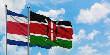 Kosta Rika ve Kenya bayrağı birlikte beyaz bulutlu mavi gökyüzüne karşı rüzgarda sallayarak. Diplomasi kavramı, uluslararası ilişkiler.