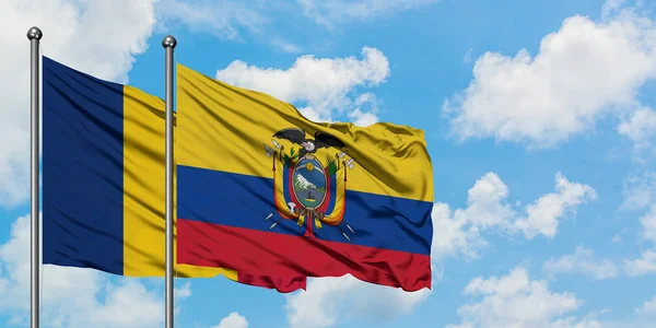 Bandera de Chad y Ecuador ondeando en el viento contra el cielo azul nublado blanco juntos. Concepto diplomático, relaciones internacionales . — Foto de Stock