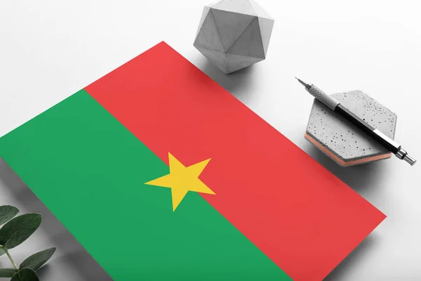 Bandera Burkina Faso Sobre Fondo Minimalista Papel Carta Invitación Nacional — Foto de Stock